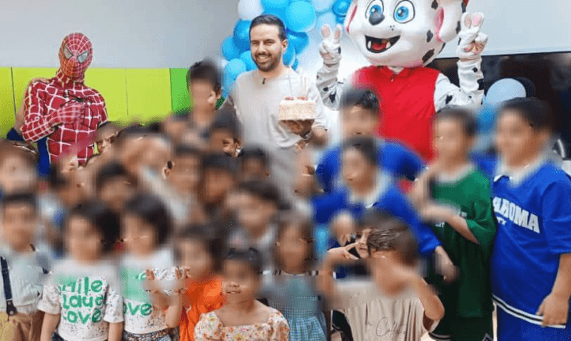 تولدی از جنس مهر؛ سی کودک، سی لبخند، یک یاور