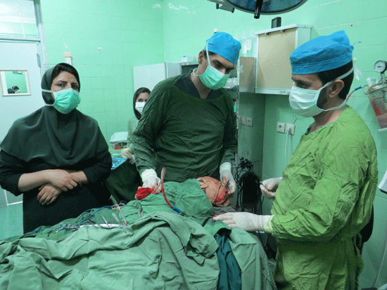 گزارش تصویری از عمل رعنای بم در بیمارستان شفا
