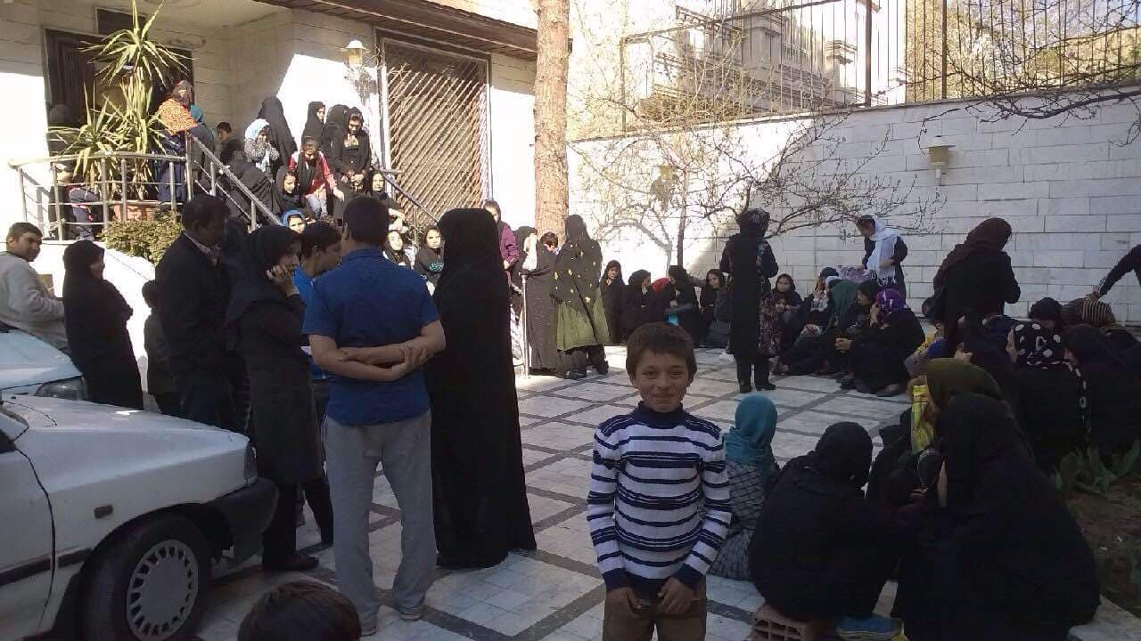 توزیع پک ارزاق و لباس  توسط کانون جوانان مهرآفرین انجام گرفت