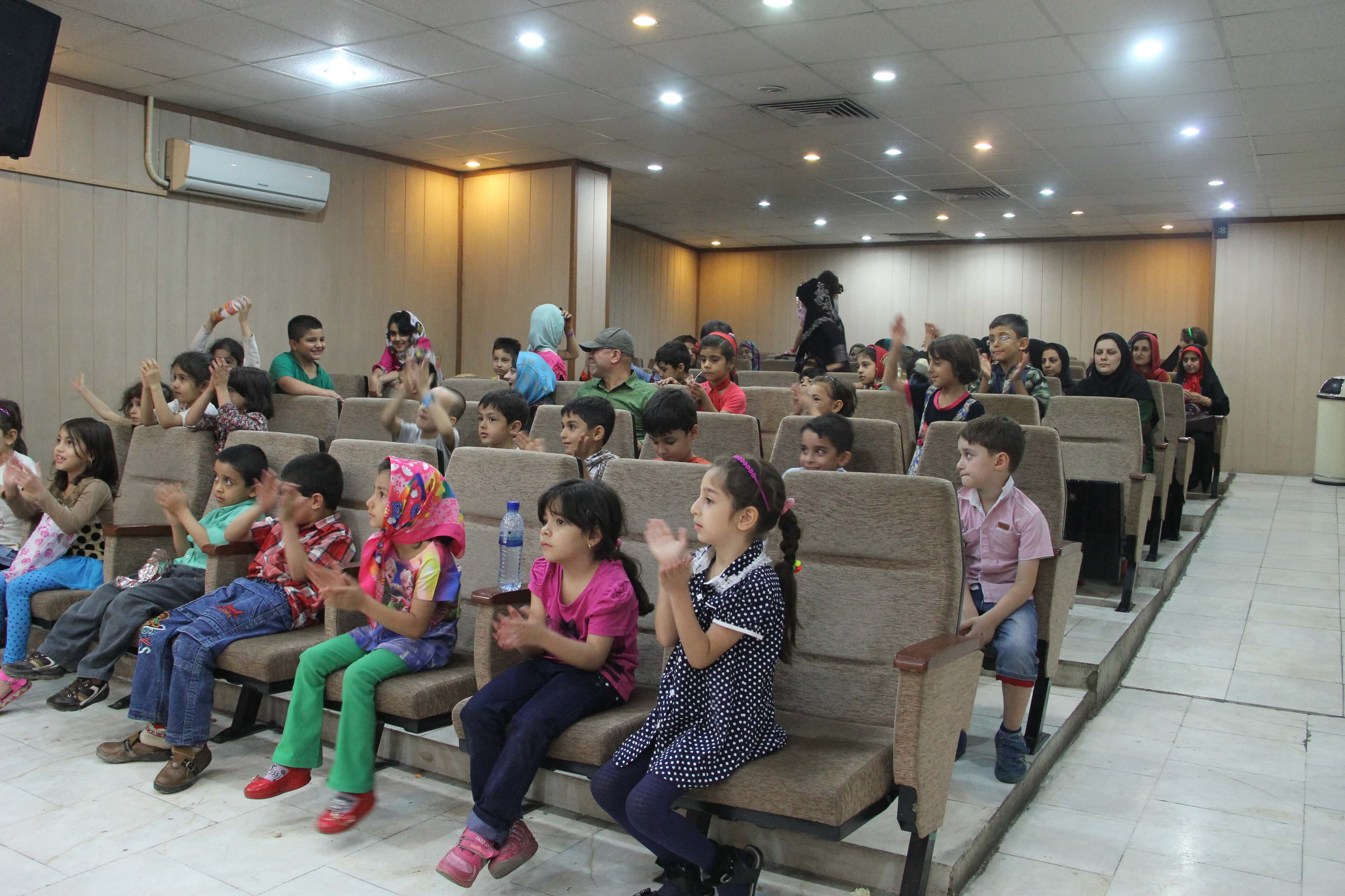 زنگ مهر نواخته شد