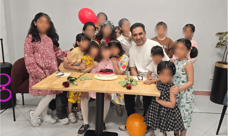 برگزاری جشن تولد دختران مردادماهی مهرآفرین با میزبانی شاهین صمدپور