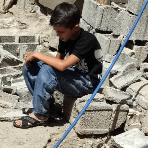 امیرحافظ درد می‌کشد، اما هنوز با چشمانش زندگی را صدا می‌زند